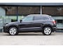 Skoda Karoq 1.5 TSI ACT 150PK Business Edition Plus DSG Automaat | Org. NL | BOVAG Garantie | Trekhaak | Panoramadak | Sportstuur | Full LED | Achteruitrijcamera | Navigatie | All Season Banden |