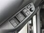 Toyota Yaris 1.5 Hybrid Executive | JBL | Head-Up Display | Dodehoek detectie | Stoel+stuurverwarming | Parkeersensoren voor+achter | Licht kleur interieur | Apple CarPlay/Android auto | Navigatie |