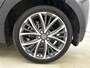 Toyota Yaris 1.5 Hybrid Executive | JBL | Head-Up Display | Dodehoek detectie | Stoel+stuurverwarming | Parkeersensoren voor+achter | Licht kleur interieur | Apple CarPlay/Android auto | Navigatie |