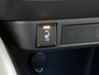 Toyota Yaris 1.5 Hybrid Executive | JBL | Head-Up Display | Dodehoek detectie | Stoel+stuurverwarming | Parkeersensoren voor+achter | Licht kleur interieur | Apple CarPlay/Android auto | Navigatie |