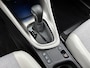 Toyota Yaris 1.5 Hybrid Executive | JBL | Head-Up Display | Dodehoek detectie | Stoel+stuurverwarming | Parkeersensoren voor+achter | Licht kleur interieur | Apple CarPlay/Android auto | Navigatie |