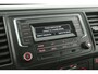 Volkswagen Transporter 2.0 TDI L2H1 140PK | Airco | Cruise | Trekhaak | 3 Zits | Sidebars