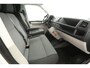 Volkswagen Transporter 2.0 TDI L2H1 140PK | Airco | Cruise | Trekhaak | 3 Zits | Sidebars