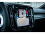 Volvo EX40 Single Motor Extended Range Ultra Black Ed. 82 kWh | Adaptieve Cruise Control | Schuif -/ Kanteldak | Harman Kardon Audio | Getint Glas | Elektr. Stoelen | Stoel + Stuurverwarming | 360 Camera | Keyless |