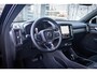 Volvo EX40 Single Motor Extended Range Ultra Black Ed. 82 kWh | Adaptieve Cruise Control | Schuif -/ Kanteldak | Harman Kardon Audio | Getint Glas | Elektr. Stoelen | Stoel + Stuurverwarming | 360 Camera | Keyless |