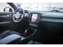 Volvo EX40 Single Motor Extended Range Ultra Black Ed. 82 kWh | Adaptieve Cruise Control | Schuif -/ Kanteldak | Harman Kardon Audio | Getint Glas | Elektr. Stoelen | Stoel + Stuurverwarming | 360 Camera | Keyless |