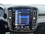 Volvo XC40 T5 262pk R-Design /  Camera rondom / Panorama dak / Harman en Kardon audio / Elektrische verstelbare stoelen / Trekhaak /