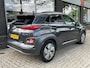 Hyundai Kona Electric EV Premium 64 kWh - Stoelverw. + ventilatie | Prem. audio | Adpt. cruise