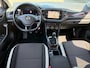 Volkswagen T-Roc 1.5 TSI ACT. 150PK SPORT DIGITALE-SCHERM NAVI CARPLAY AIRCO LMV PDC