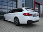 BMW 5-Serie Touring 530e M-Sport xDrive High Executive | M Seats | Pano | 360 | H&K | Leder | Carplay | Memory | Laser LED | Ambient+ | Keyless | Head-Up | Trekhaak | ACC | Lane Assist | Active Steering