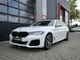 BMW 5-Serie Touring 530e M-Sport xDrive High Executive | M Seats | Pano | 360 | H&K | Leder | Carplay | Memory | Laser LED | Ambient+ | Keyless | Head-Up | Trekhaak | ACC | Lane Assist | Active Steering