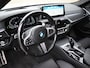 BMW 5-Serie Touring 530e M-Sport xDrive High Executive | M Seats | Pano | 360 | H&K | Leder | Carplay | Memory | Laser LED | Ambient+ | Keyless | Head-Up | Trekhaak | ACC | Lane Assist | Active Steering
