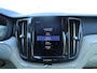 Volvo XC60 T8 Twin Engine AWD Inscription | | Panoramadak | BLIS | Head up display | Elektrische voorstoelen met stoelverwarming | Adaptieve cruise control | Luchtvering| Trekhaak| Apple carplay/Android auto | Parkeercamera | Alarmklasse 3