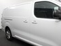 Opel Vivaro 2.0 Diesel 180 S&S L3 Automaat Apple Carplay / Android Auto Parkeersensoren V+A Trekhaak Camera Navigatie Cruise Control LED koplampen houten afwerking laadruimte