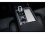 Volvo XC90 2.0 T8 Plug-in hybrid AWD Ultra Black Ed. Exec. Adaptieve Cruise Control | Elektr. schuif-\-kanteldak | 360 Camera | Luchtvering | Bowers & Wilkins Premium Audio | Extra getint glas | Gelamineerde ramen | Geventileerde voorstoelen | Stoelverwarming | Stoelmassage | Verwarmd stuurwiel | Google Services | Head-up display | Alcantara hemelbekleding | 22" Lichtmetalen velgen |