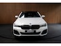 BMW 5-Serie Touring 530e M-Sport Navi Leer Sportstoelen PDC Climate voor en achter Elektr. verstelbare stoelen Elektr. achterklep LM velgen