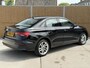 Audi A3 Limousine 30 TFSI Pro Line Zwart optiek | Apple CarPlay/Android Auto | Cruise control | LED koplampen | Climate control | DAB ontvanger | Rijstrooksensor | 17 inch velgen | Parkeersensoren achter