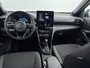 Toyota Yaris Cross 1.5 Hybrid 115 Dynamic | Dodehoek detectie | Parkeersensoren voor/achter | Apple Carplay / Android Auto | Stoel-/stuurverwarming | Verwarmbare voorruit | Adaptive Cruise | Full LED | Keyless | Clima | Camera | 17 inch
