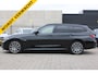 BMW 3-Serie Touring 330e High Executive M-SPORT PANORAMADAK MEMORY KEY-LESS CAMERA CARPLAY
