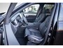 Volvo XC90 T8 Plug-in hybrid AWD Ultra Black Ed. Exec. | Massagefunctie voorstoelen | Bowers & Wilkins | 22" | Luchtvering | Getint glas |