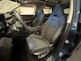 Lynk & Co 01 1.5 6.6kW BLACK LINE PREMIUM ZWARTE HEMEL VOL OPTIES ! 360 CAMERA ADAPTIVE CRUISE CONTROL PANORAMA SCHUIF/KANTELDAK APPLE CARPLAY/ANDROID RIJSTROOKSENSOREN ZEER MOOI !!