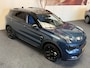 Lynk & Co 01 1.5 6.6kW BLACK LINE PREMIUM ZWARTE HEMEL VOL OPTIES ! 360 CAMERA ADAPTIVE CRUISE CONTROL PANORAMA SCHUIF/KANTELDAK APPLE CARPLAY/ANDROID RIJSTROOKSENSOREN ZEER MOOI !!
