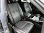 Land Rover Range Rover Evoque 1.5 P300e AWD R-Dynamic S | Apple Carplay / Android Auto | 4x4 | Leder | Meridian Audio | Stoel/Stuurverwarming | Camera | Elektrische Achterklep | Voorruitverwarming | Elektrische Stoelen |