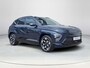 Hyundai Kona Electric Premium 64.8 kWh | WK Deal! | Apple Carplay/Android Auto | 360 graden camera | Lichtmetalen velgen | Stoelverwarming/verkoeling | Elektrische achterklep |