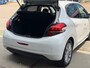 Peugeot 208 1.2 PureTech Allure/ luxe uitvoering/ nap/ 2e EIG/ dealeronderhouden/ 1jaar apk/ volle opties/ zeer nette auto.