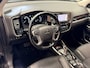 Mitsubishi Outlander 2.0 PHEV Prestige 4WD NAVIGATIE LEDER ADAPTIVE CRUISE CONTROL PANORAMA SCHUIF/KANTELDAK KEYLESS GO RIJSTROOKSENSOREN DODEHOEKSENSOREN RONDOMZICHT CAMRERA ZEER MOOI !!