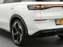 Volkswagen T-Roc R-Line First Edition 1.5 eTSI 150 PK | 360' camera | Black Style | Elek. achterklep | 20 inch velgen |