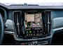 Volvo V90 2.0 T8 Plug-in hybrid AWD Ultra Executive Edition | Bowers & Wilkins Audio | Luchtvering | Lichtmetalen Velgen 20 inch | Massage & Ventilatie | Head-up Display | Panoramadak | Keyless Entry | Elektrische Achterklep | BLIS | Cruise Control Adaptief | Navigatie |