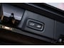 Volvo V90 2.0 T8 Plug-in hybrid AWD Ultra Executive Edition | Bowers & Wilkins Audio | Luchtvering | Lichtmetalen Velgen 20 inch | Massage & Ventilatie | Head-up Display | Panoramadak | Keyless Entry | Elektrische Achterklep | BLIS | Cruise Control Adaptief | Navigatie |