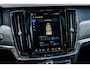 Volvo V90 2.0 T8 Plug-in hybrid AWD Ultra Executive Edition | Bowers & Wilkins Audio | Luchtvering | Lichtmetalen Velgen 20 inch | Massage & Ventilatie | Head-up Display | Panoramadak | Keyless Entry | Elektrische Achterklep | BLIS | Cruise Control Adaptief | Navigatie |