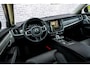 Volvo V90 2.0 T8 Plug-in hybrid AWD Ultra Executive Edition | Bowers & Wilkins Audio | Luchtvering | Lichtmetalen Velgen 20 inch | Massage & Ventilatie | Head-up Display | Panoramadak | Keyless Entry | Elektrische Achterklep | BLIS | Cruise Control Adaptief | Navigatie |