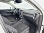 Volvo XC40 T2 Momentum Core | 17" | Navigatie | Carplay | Parkeercamera | Parkeersensoren V+A | Cruise Control | Climate Control | Elektr. inkl. Spiegels