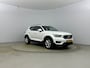 Volvo XC40 T2 Momentum Core | 17" | Navigatie | Carplay | Parkeercamera | Parkeersensoren V+A | Cruise Control | Climate Control | Elektr. inkl. Spiegels