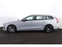 Volvo V60 B4 197pk Essential Edition - Intellisafe Assist/Surround - LED-koplampen - Google Infotainment - Parkeersensoren voor & achter - Parkeercamera achter - Verwarmbare voorstoelen & achterbank - Verwarmbaar stuurwiel - 18' velgen