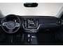 Volvo V60 B4 197pk Essential Edition - Intellisafe Assist/Surround - LED-koplampen - Google Infotainment - Parkeersensoren voor & achter - Parkeercamera achter - Verwarmbare voorstoelen & achterbank - Verwarmbaar stuurwiel - 18' velgen