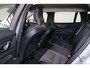 Volvo V60 B4 197pk Essential Edition - Intellisafe Assist/Surround - LED-koplampen - Google Infotainment - Parkeersensoren voor & achter - Parkeercamera achter - Verwarmbare voorstoelen & achterbank - Verwarmbaar stuurwiel - 18' velgen