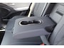 Ford Capri Premium Extended Range RWD 77 kWh Fabrieksgarantie t/m 05-06-2029 ! Autm. airco, warmtepomp, side assist, adapt. cruise cntrl, camera v+a, stoel- en stuurwiel verw., lederen int., metallic lak, elektr. achterklep, navigatie, telefoonvoorb. etc