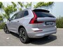 Volvo XC60 2.0 T6 Plug-in hybrid AWD Essential | Gratis Trekhaak | Extra getint glas | Driver Assist | Climate line | 19" | All Season Banden | Charcoal Hemelbekleding | Park Assist Voor en Achter |