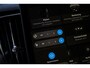 Volvo XC60 2.0 T6 Plug-in hybrid AWD Essential | Gratis Trekhaak | Extra getint glas | Driver Assist | Climate line | 19" | All Season Banden | Charcoal Hemelbekleding | Park Assist Voor en Achter |