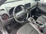 Hyundai Kona 1.0T Premium / Trekhaak (1.200KG) / Cruise Control / Stuur-, Stoelverwarming / Apple Carplay&Android Auto / Navigatie / Airco / Sportief Interieur /