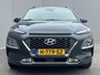 Hyundai Kona 1.0T Premium / Trekhaak (1.200KG) / Cruise Control / Stuur-, Stoelverwarming / Apple Carplay&Android Auto / Navigatie / Airco / Sportief Interieur /