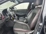 Hyundai Kona 1.0T Premium / Trekhaak (1.200KG) / Cruise Control / Stuur-, Stoelverwarming / Apple Carplay&Android Auto / Navigatie / Airco / Sportief Interieur /