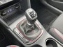 Hyundai Kona 1.0T Premium / Trekhaak (1.200KG) / Cruise Control / Stuur-, Stoelverwarming / Apple Carplay&Android Auto / Navigatie / Airco / Sportief Interieur /
