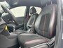 Hyundai Kona 1.0T Premium / Trekhaak (1.200KG) / Cruise Control / Stuur-, Stoelverwarming / Apple Carplay&Android Auto / Navigatie / Airco / Sportief Interieur /