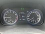 Hyundai Kona 1.0T Premium / Trekhaak (1.200KG) / Cruise Control / Stuur-, Stoelverwarming / Apple Carplay&Android Auto / Navigatie / Airco / Sportief Interieur /