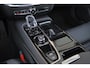 Volvo V60 T8 Plug-in hybrid AWD Plus Dark Performance Edit. - Panorama/schuifdak - IntelliSafe Assist & Surround - 360º Camera - Head-up Display - Harman/Kardon audio - Elektrisch verstel. voorstoelen met geheugen - Verwarmbare voorstoelen voor achter & stuurwiel - Contourstoelen - 18' wielen
